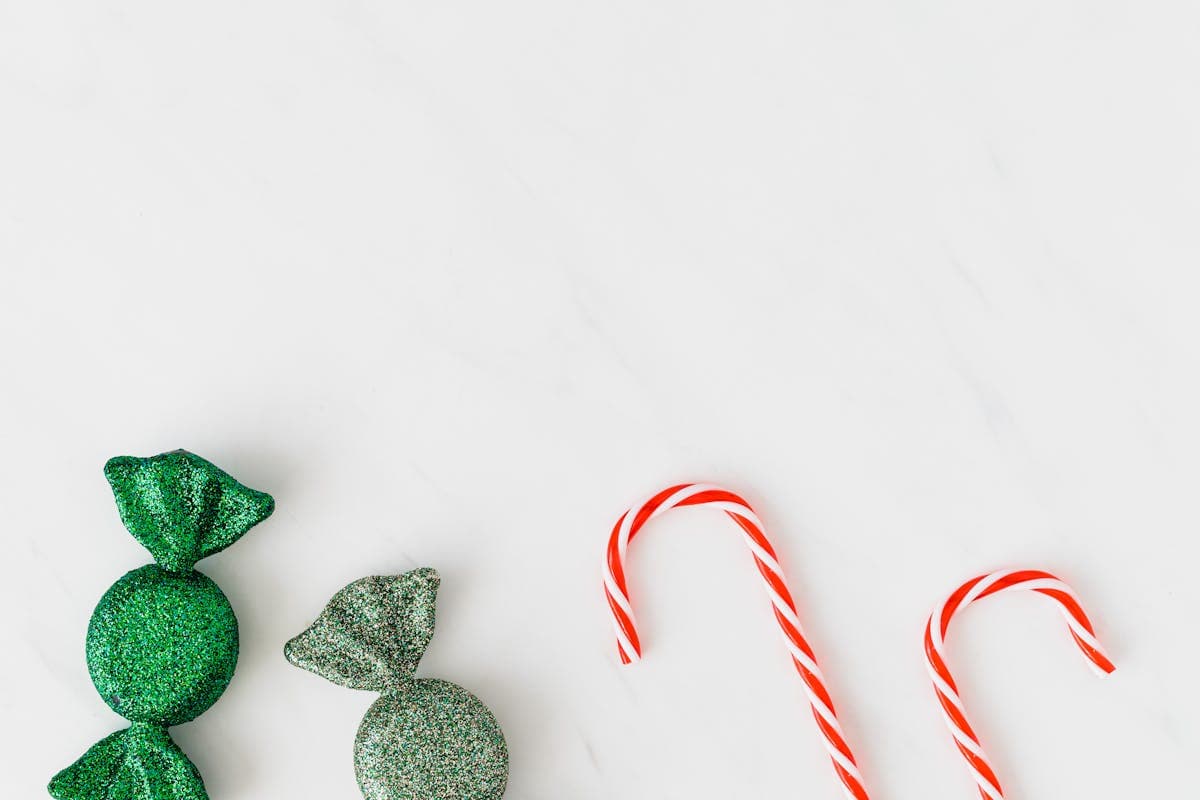 Holiday Candy and Your Teeth: A Valley Dentist's Tips
